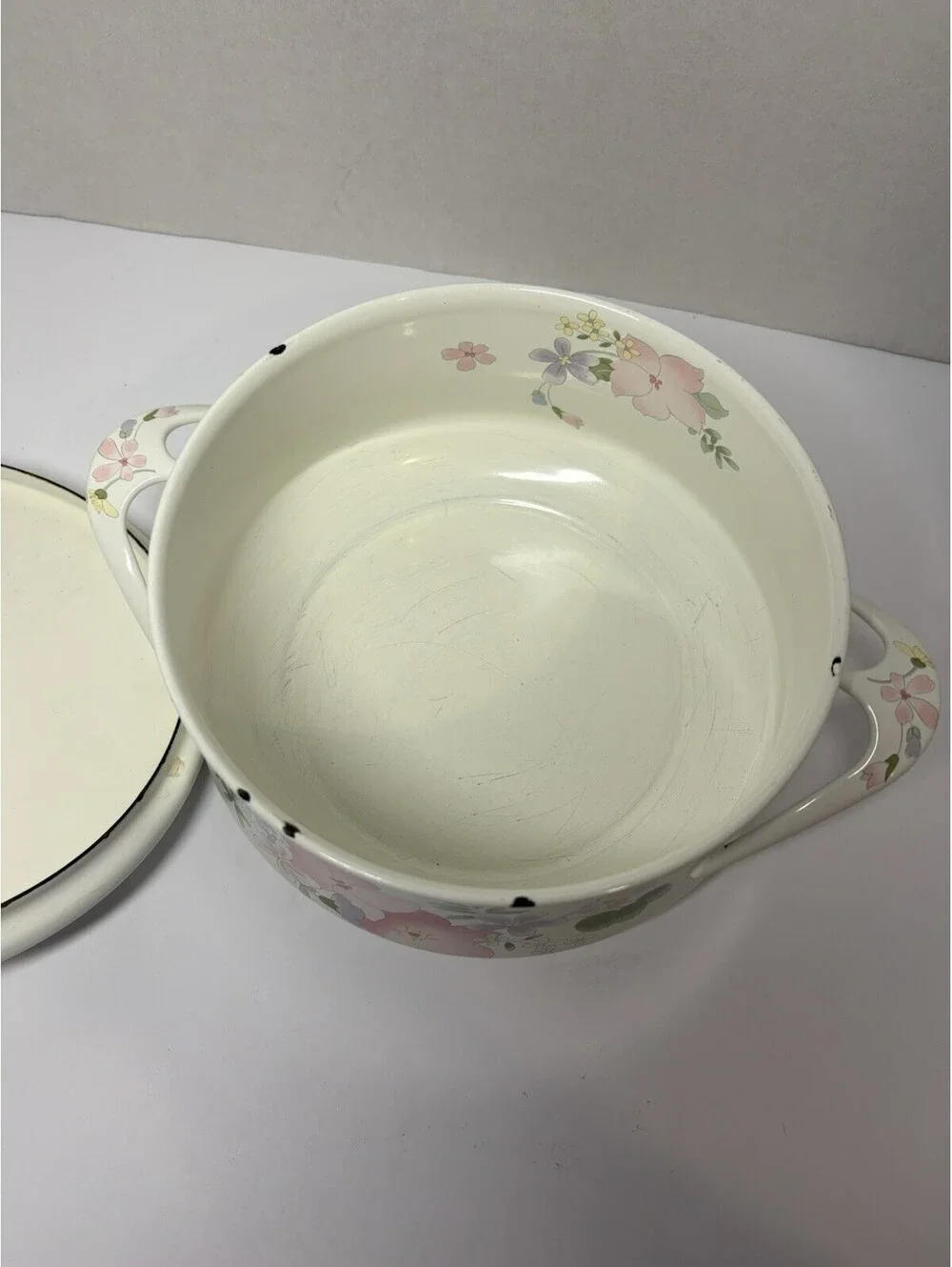 Kobe Cookware Japan Enamel Floral 3 QT Casserole Dish with Lid Vintage